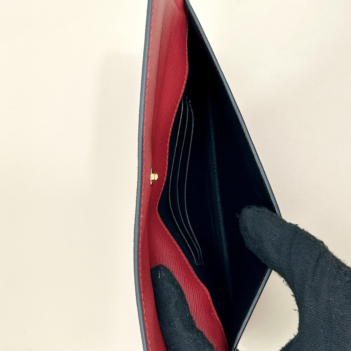 Pre-Owned Prada Red Saffiano Leather Envelope Long Wallet