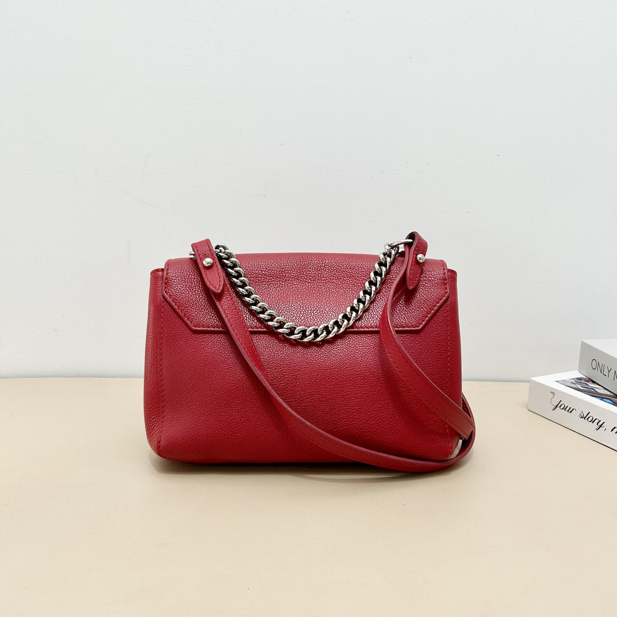 Lockme Red Grained Chain Crossbody Bag