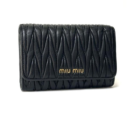 Black Matelasse Quilted Tri Fold Short Flap Wallet