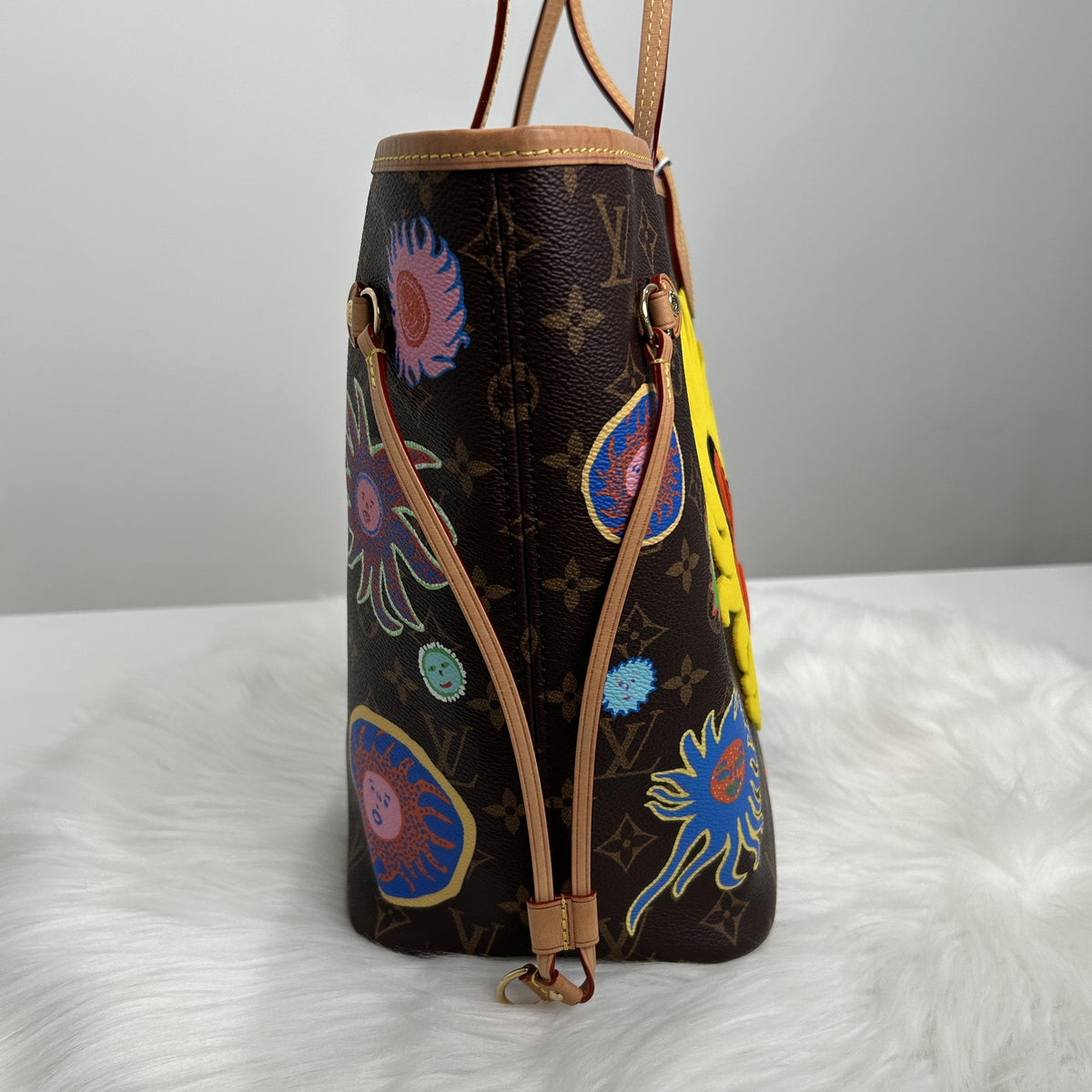 Pre-owned Louis Vuitton Coated Canvas Shoulder Bags x Yayoi Kusama Neverfull MM Monogram Canvas Tote Bag with Sun Prints