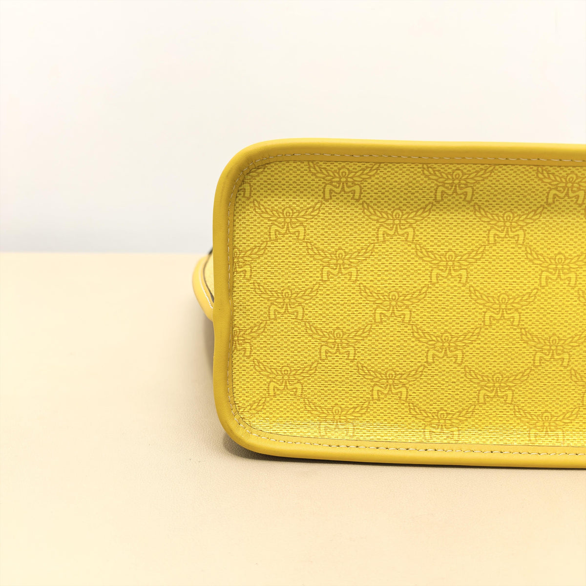 Pre-owned MCM Calfskin Tote Bags Anya Small Tote Bag (Yellow)
