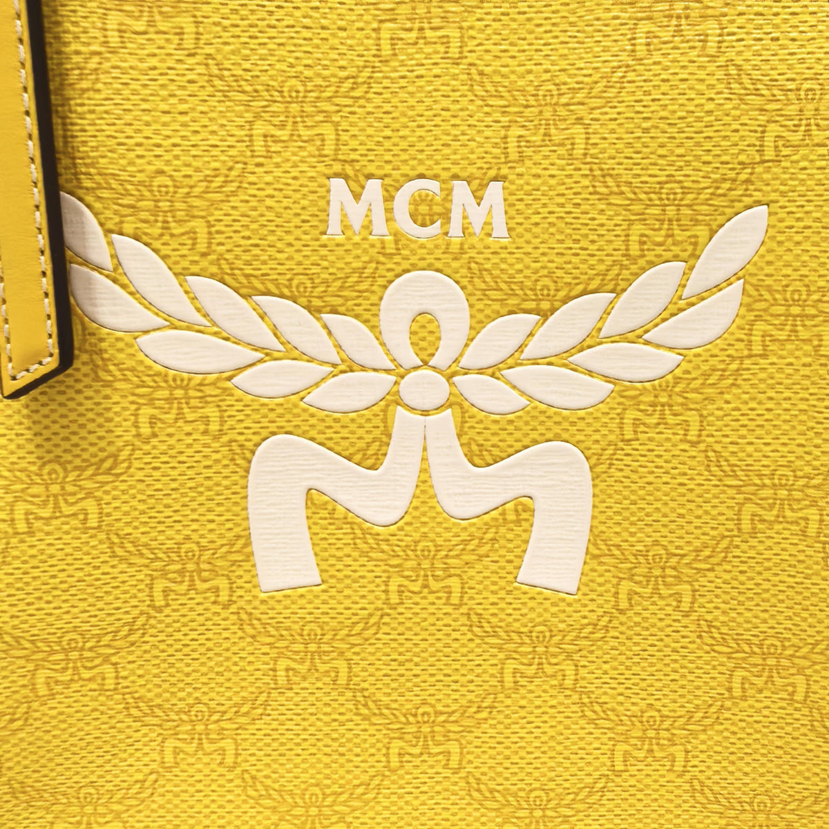 Pre-owned MCM Calfskin Tote Bags Anya Small Tote Bag (Yellow)