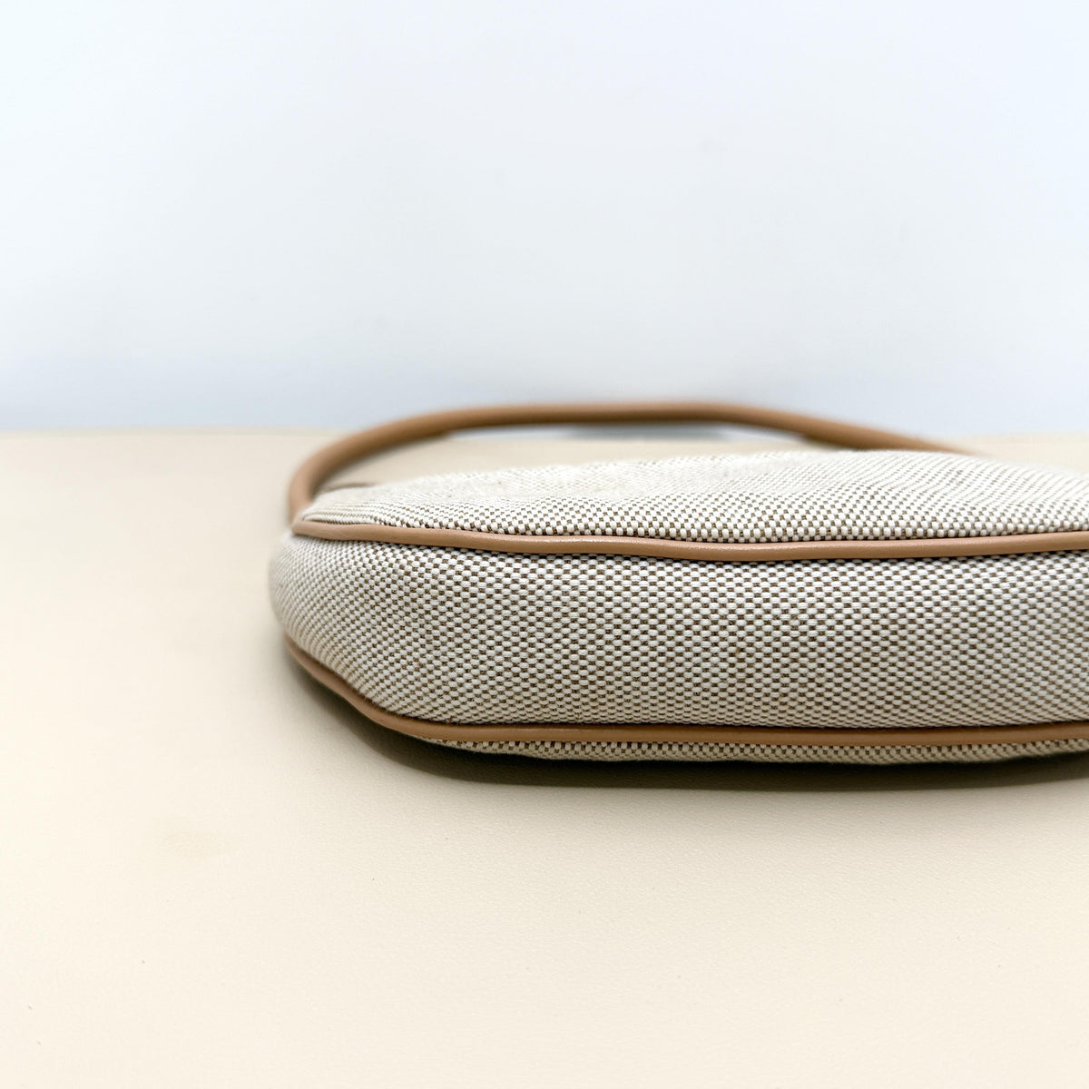 Pre-owned BURBERRY Canvas Shoulder Bags Olympia Pouch Shoulder Bag in Beige and Leather