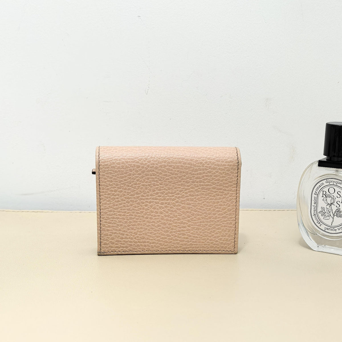 Gucci Light Pink Grained Leather GG Gold Logo Bi fold Wallet