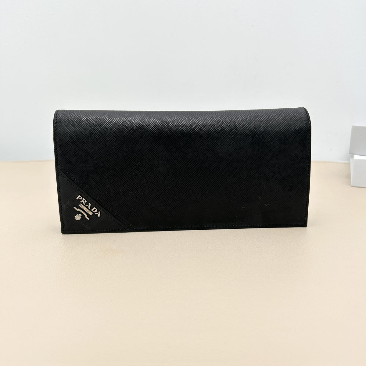 Pre-owned PRADA Calfskin Small Leather Goods Black Saffiano Leather Diagonal Metal Logo Bi fold Long Wallet