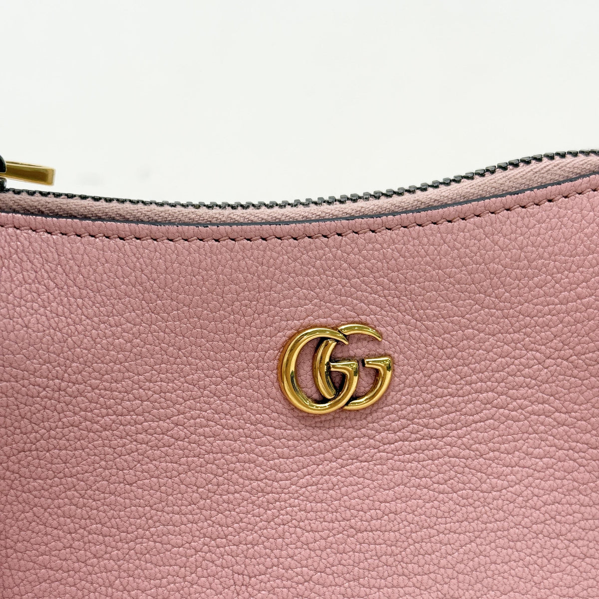 GG Marmont Pink Grained Crescent Hobo Shoulder Bag