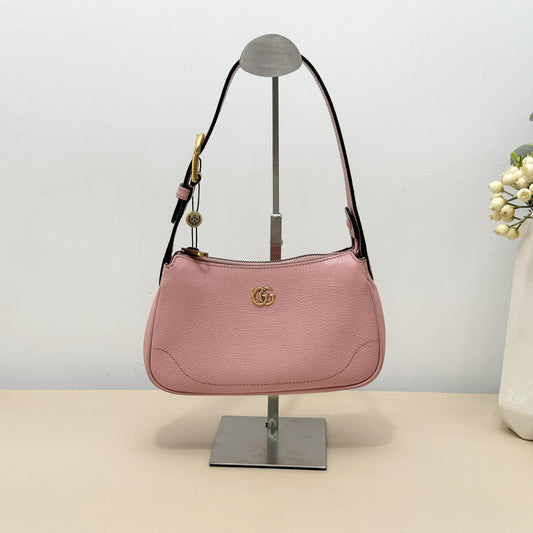 GG Marmont Pink Grained Crescent Hobo Shoulder Bag