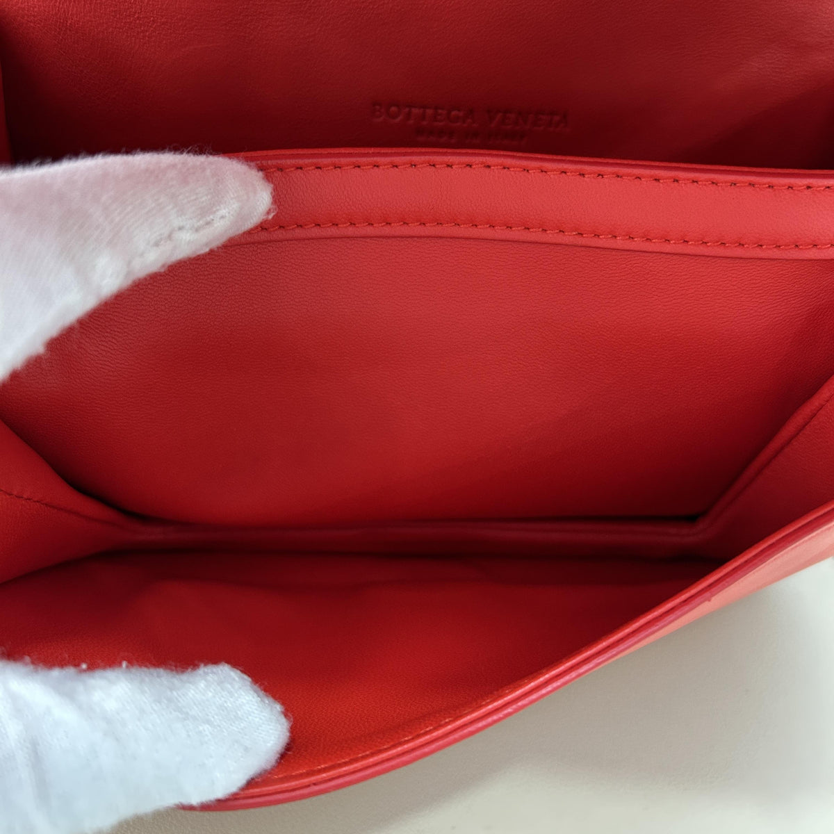 Pre-owned BOTTEGA VENETA Calfskin Shoulder bags Red Intrecciato Leather Chain Shoulder Bag