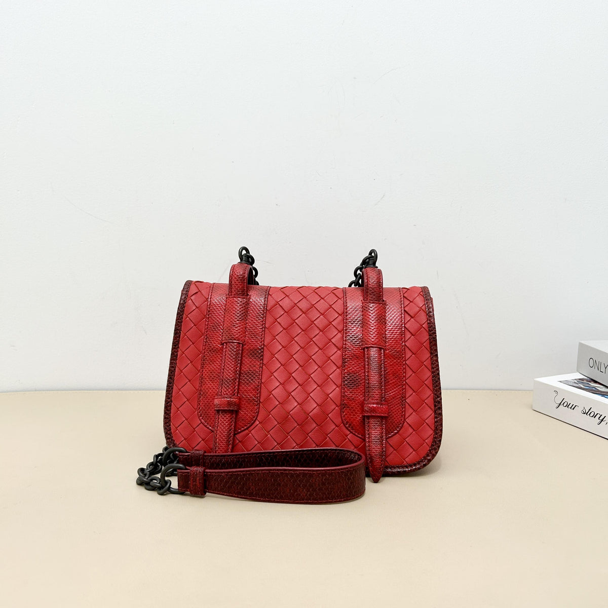 Pre-owned BOTTEGA VENETA Calfskin Shoulder bags Red Intrecciato Leather Chain Shoulder Bag