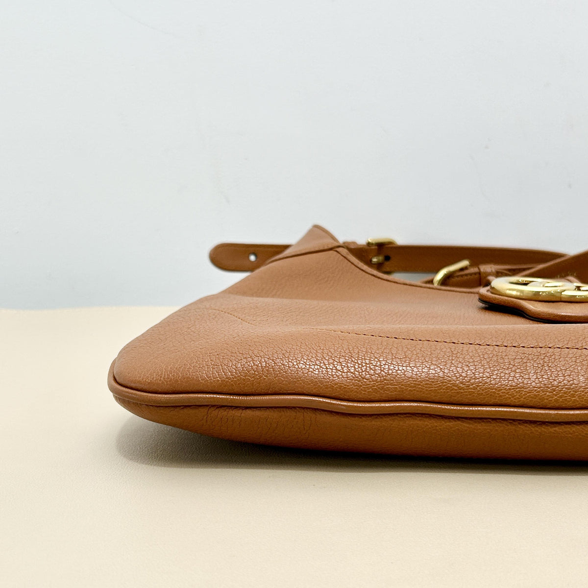 Gucci GG Logo Grain Leather Hobo Shoulder Bag