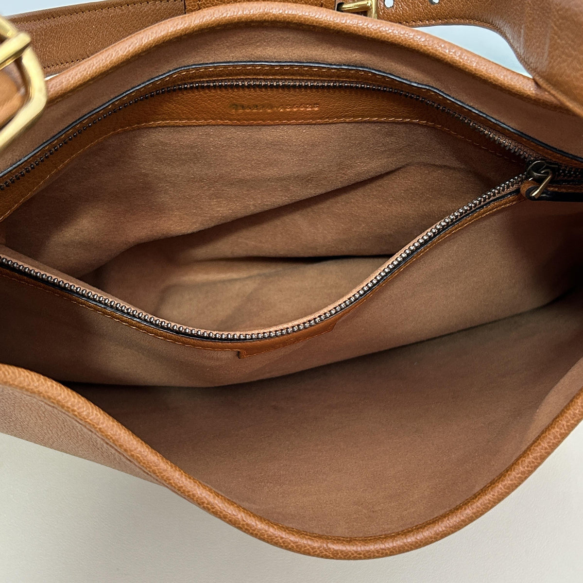 Gucci GG Logo Grain Leather Hobo Shoulder Bag