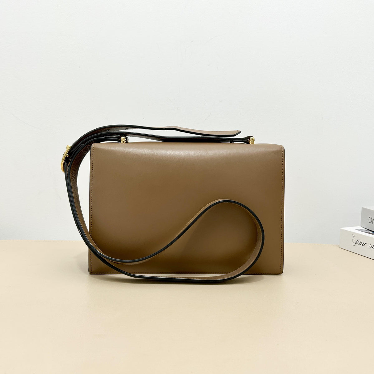 Interlocking G Horsebit Smooth Leather Shoulder Bag