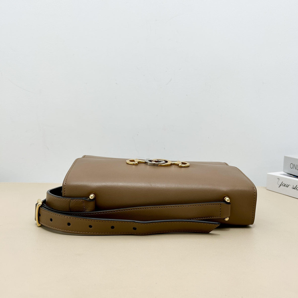 Interlocking G Horsebit Smooth Leather Shoulder Bag