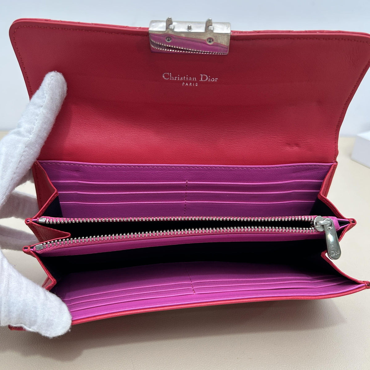 Pre-Owned Dior Fuchsia Lambskin Cannage Quilted Lock-Clasp Flap Long Wallet