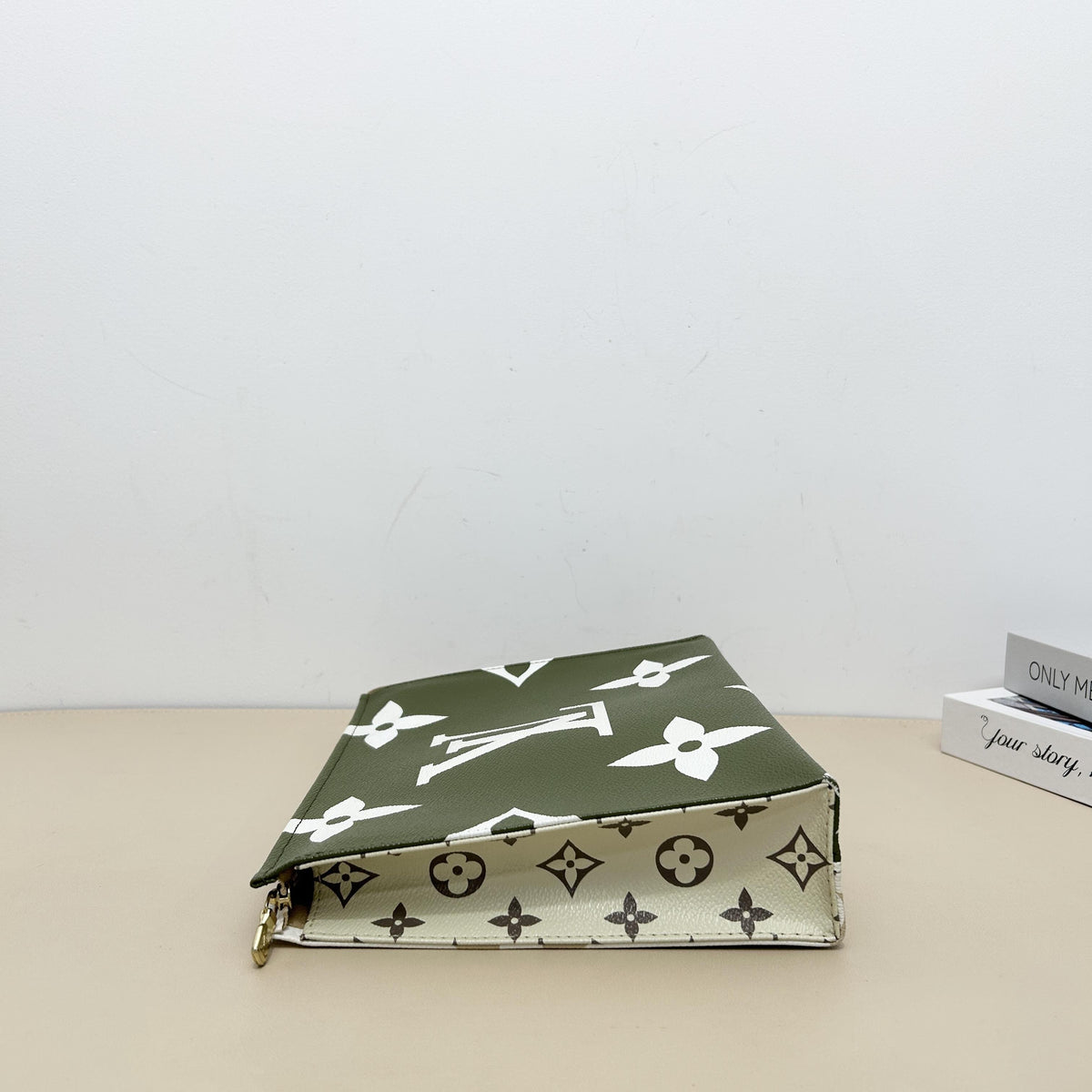 Monogram Giant White Green Toiletry Pouch