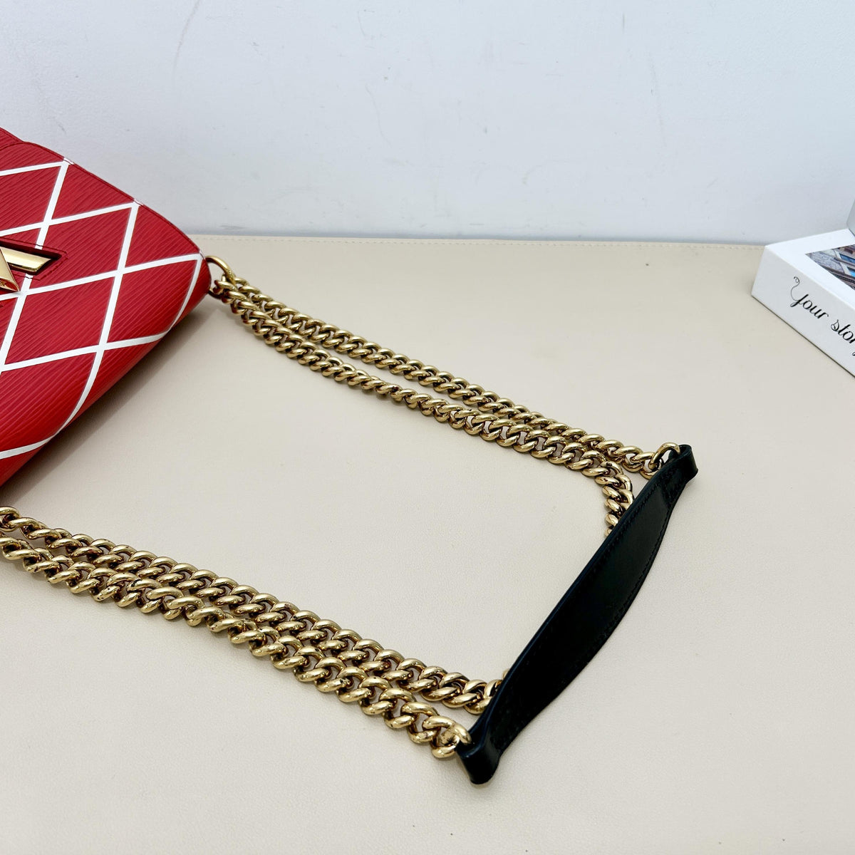 Twist Malletage Red Chain Shoulder Bag