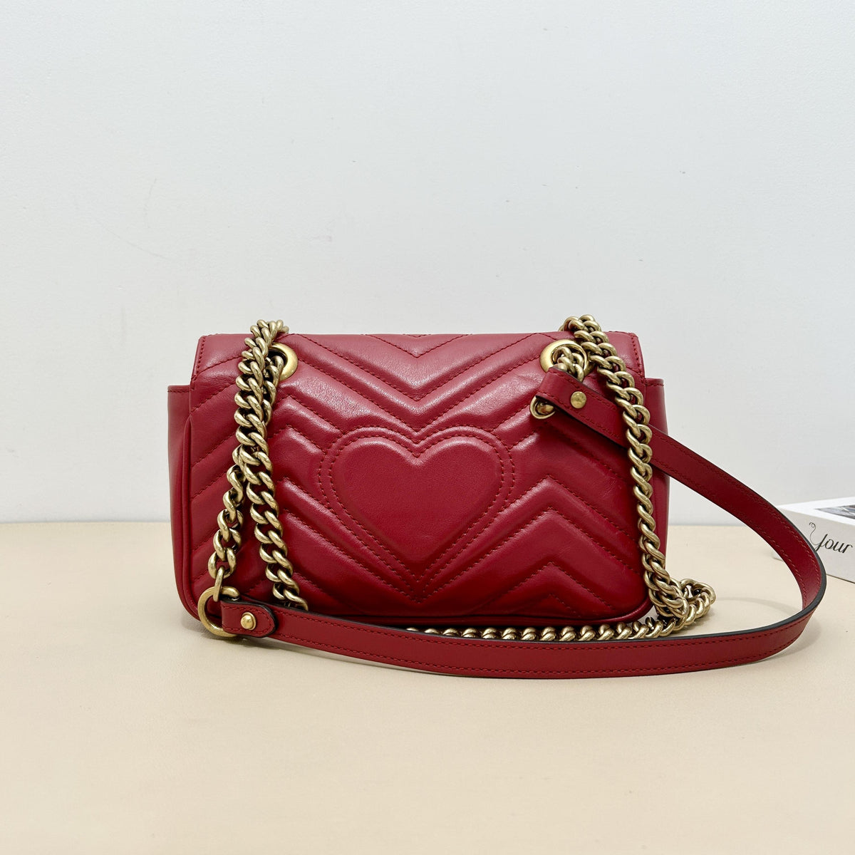 GUCCI