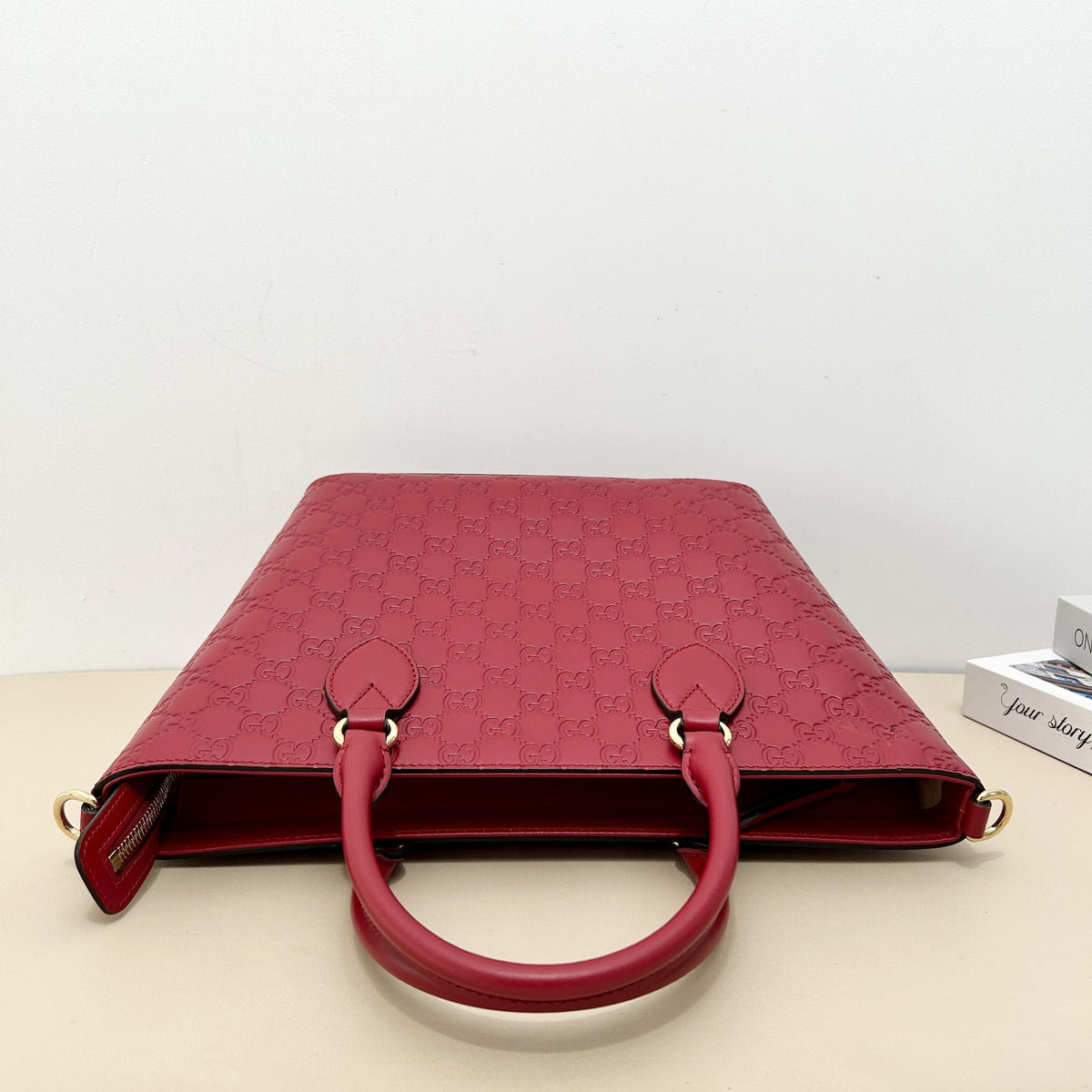 GUCCI