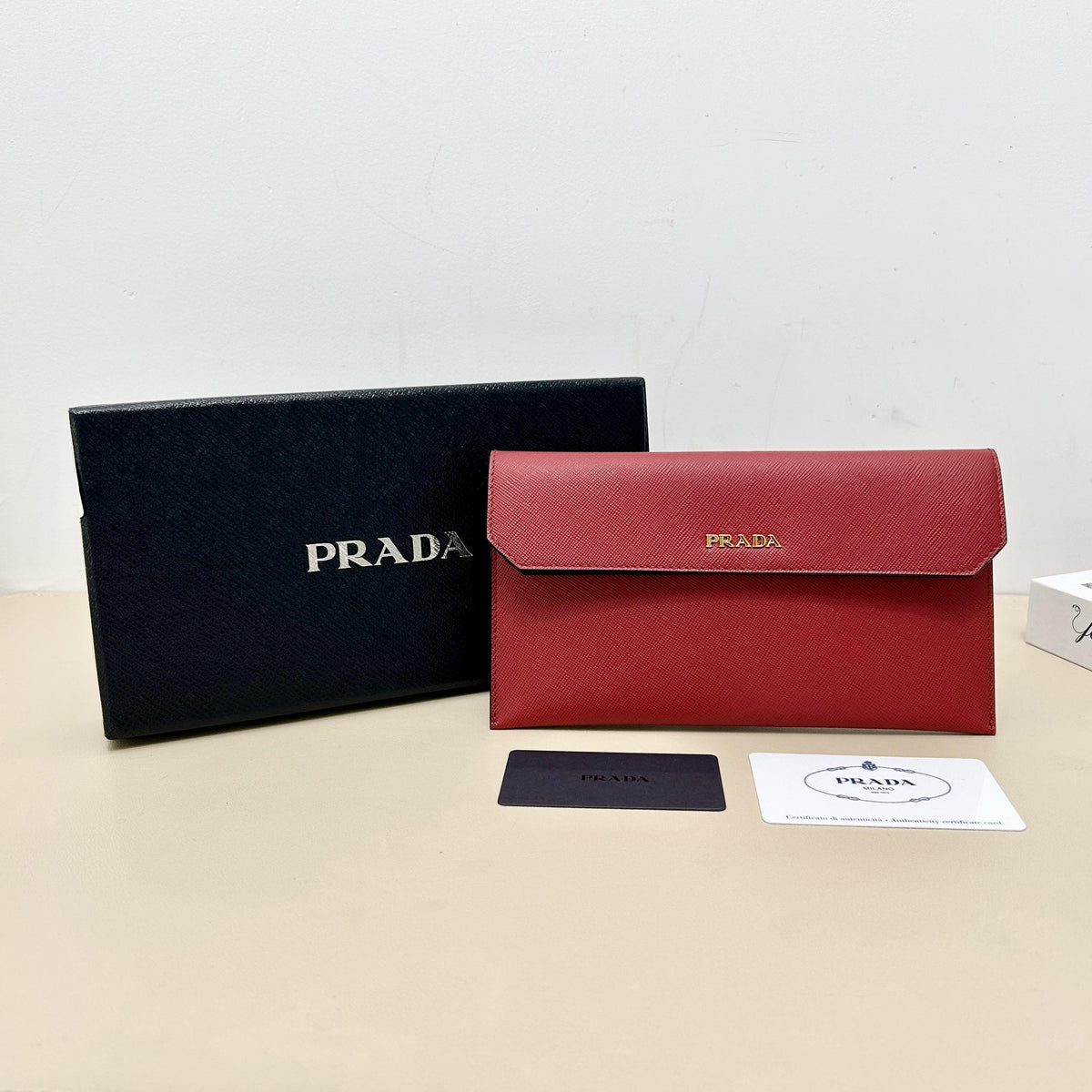 Pre-Owned Prada Red Saffiano Leather Envelope Long Wallet