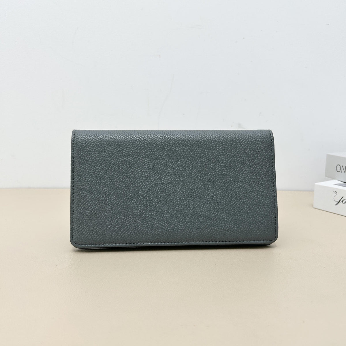Pre-Owned Chanel Grey Caviar Leather Large CC Long Bifold Wallet