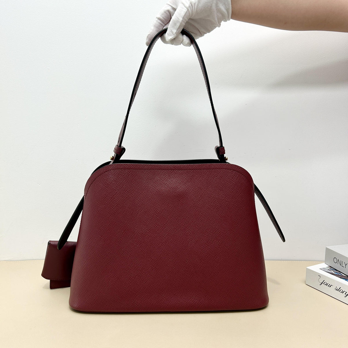 Pre-Owned Prada Burgundy Saffiano Leather Shoulder Bag