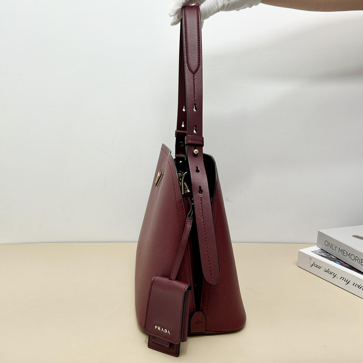 Pre-Owned Prada Burgundy Saffiano Leather Shoulder Bag