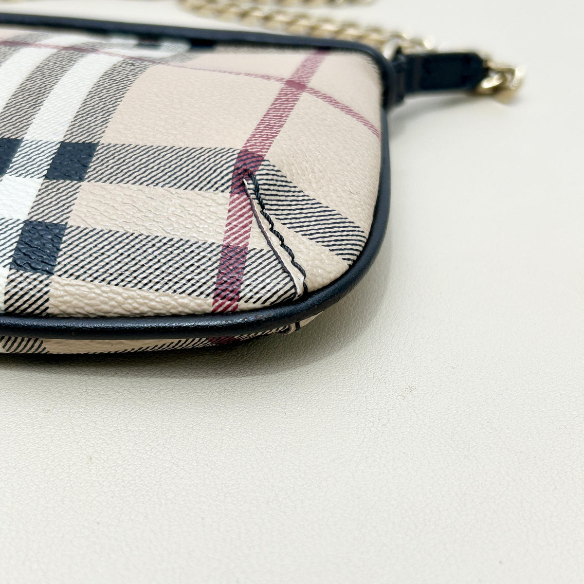 Pre-Owned Burberry Vintage Check Coated Canvas Chain Shoulder Bag
