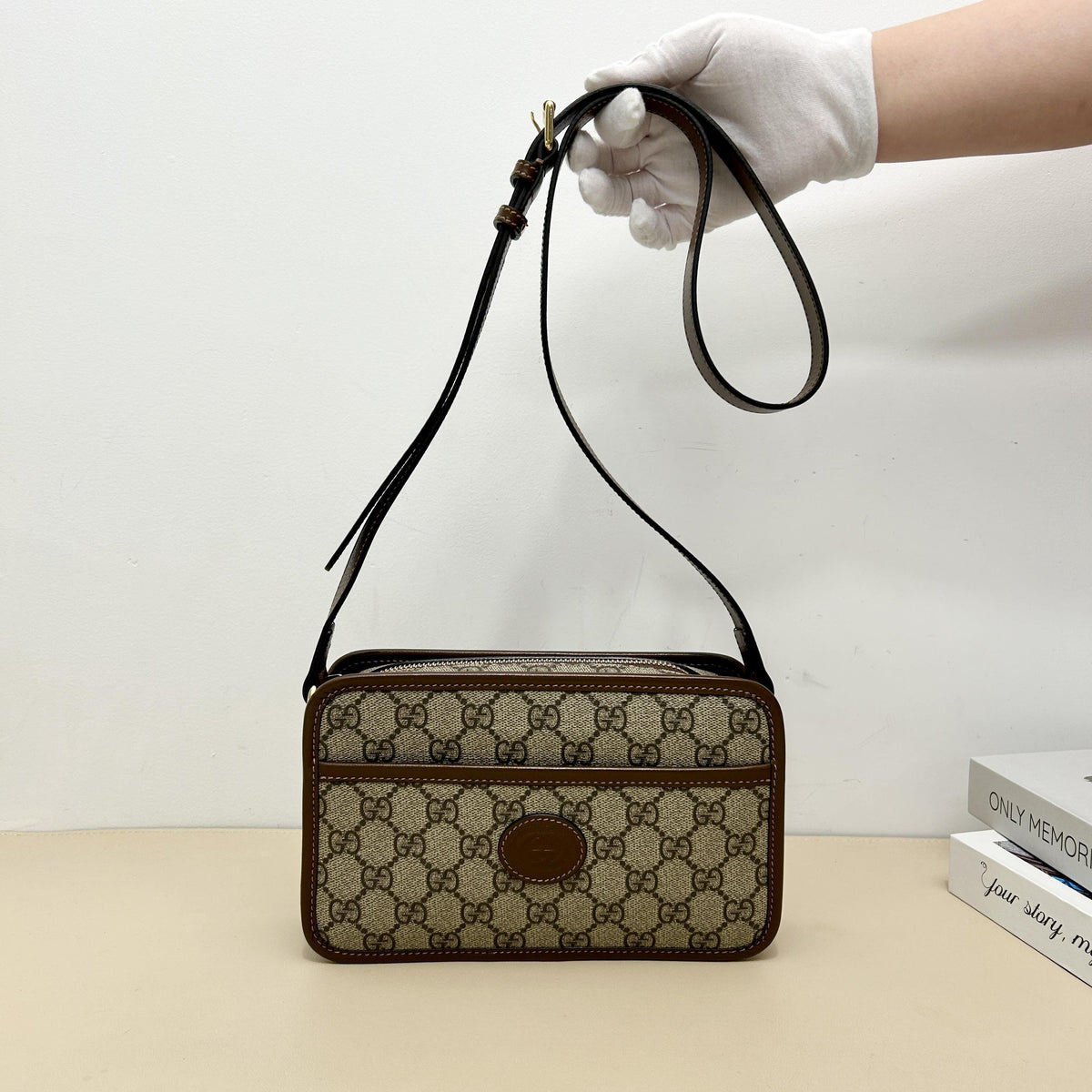 Pre-Owned Gucci Vintage GG Supreme Interlocking G Crossbody Bag