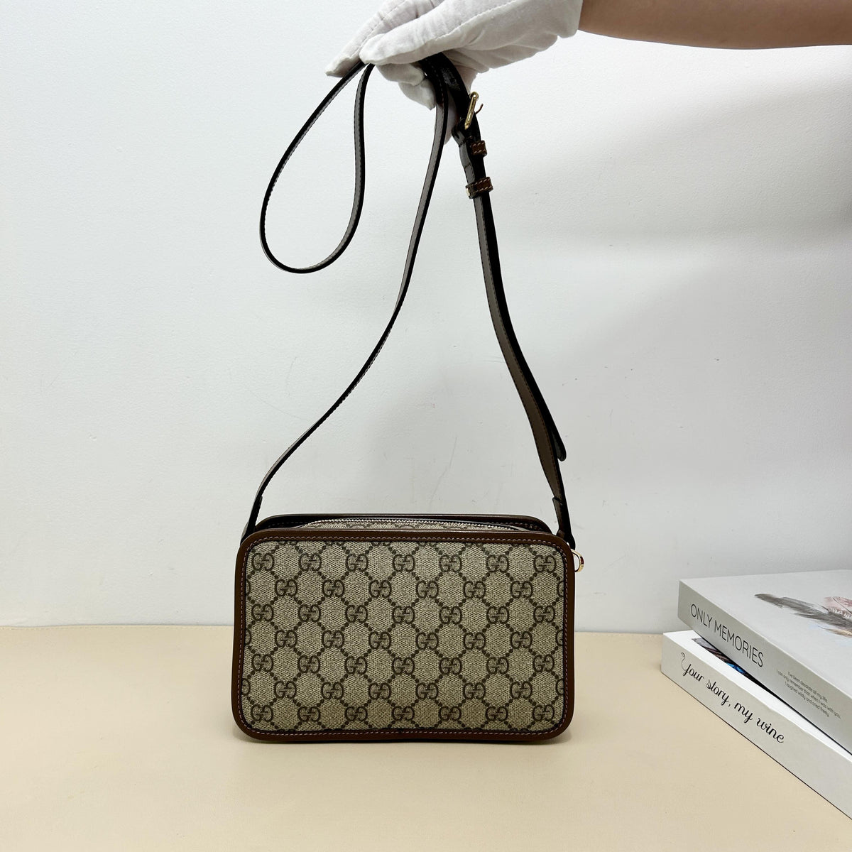 Pre-Owned Gucci Vintage GG Supreme Interlocking G Crossbody Bag