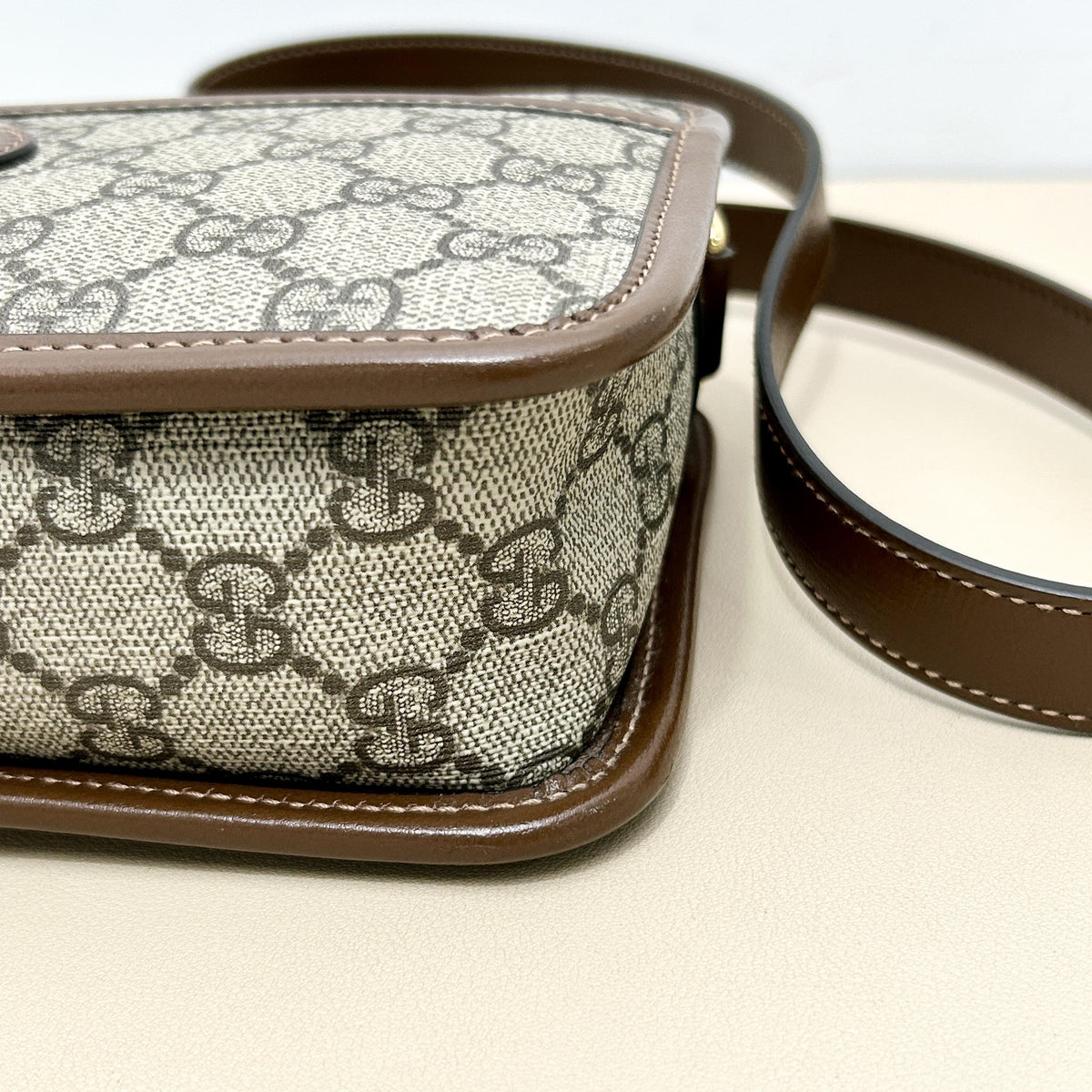 Pre-Owned Gucci Vintage GG Supreme Interlocking G Crossbody Bag
