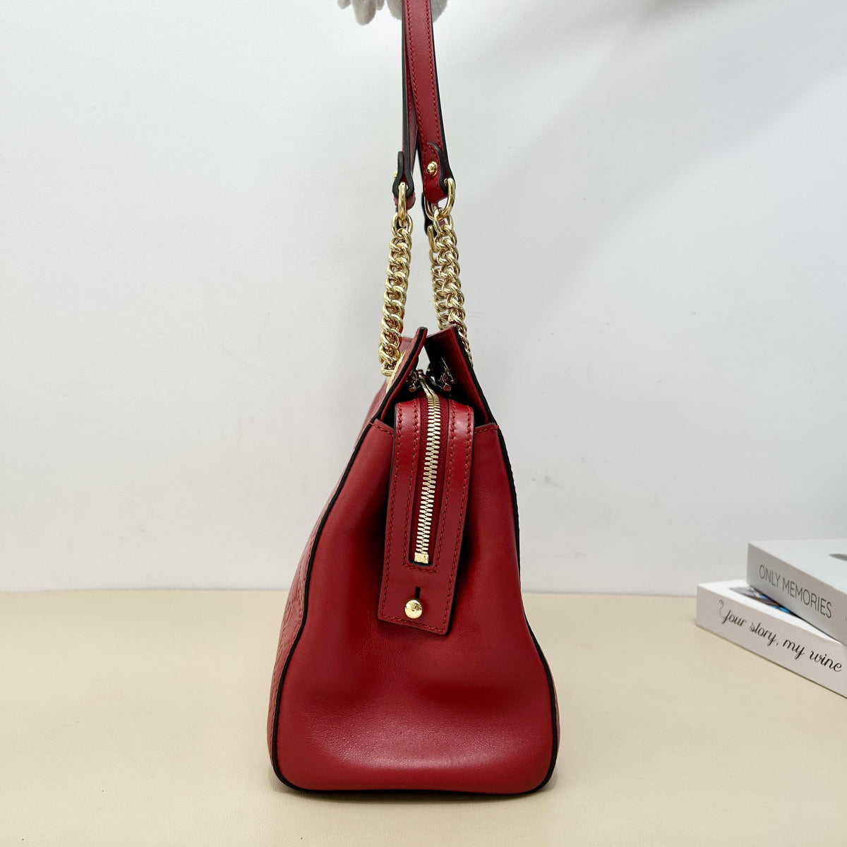 Pre-Owned Gucci Red GG Embossed Calfskin Chain Tote Bag