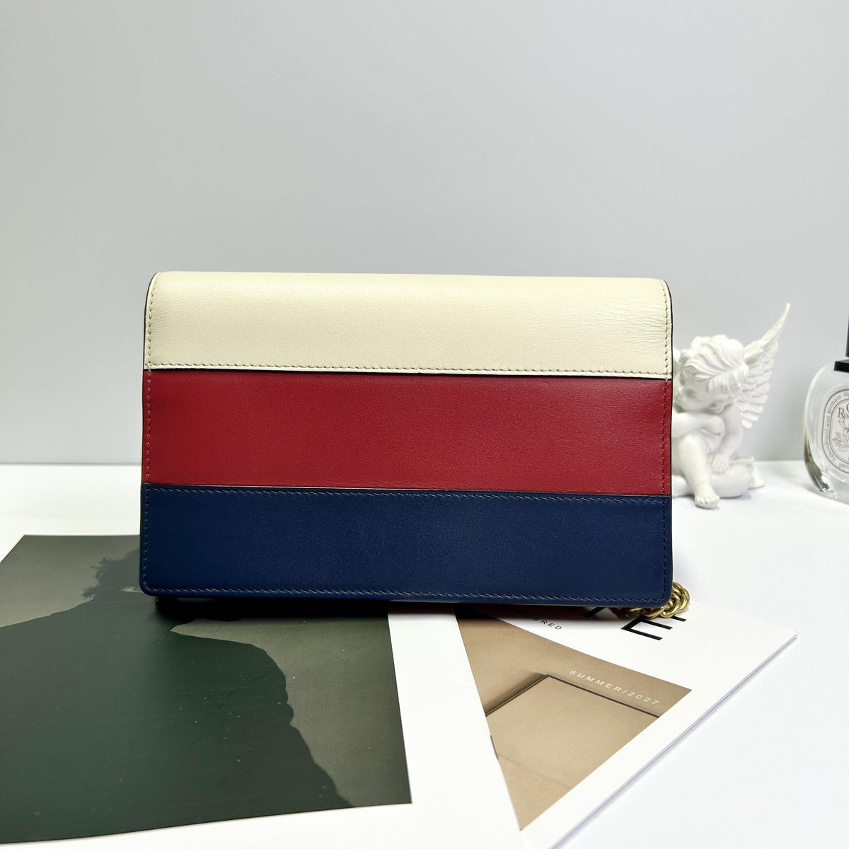 Pre-Owned Gucci Tri-Color Calfskin Long Wallet with Pearl Bee Clasp