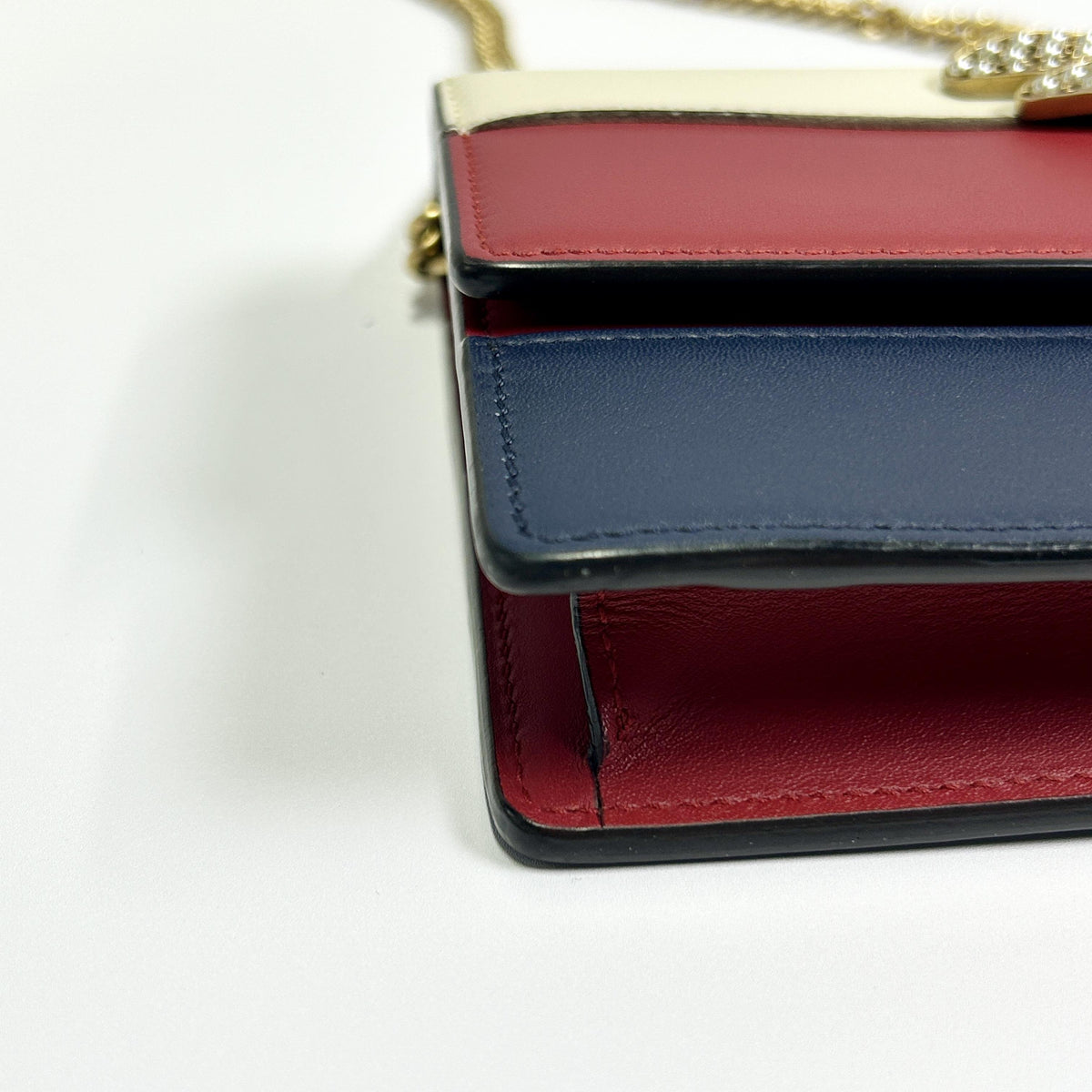 Pre-Owned Gucci Tri-Color Calfskin Long Wallet with Pearl Bee Clasp