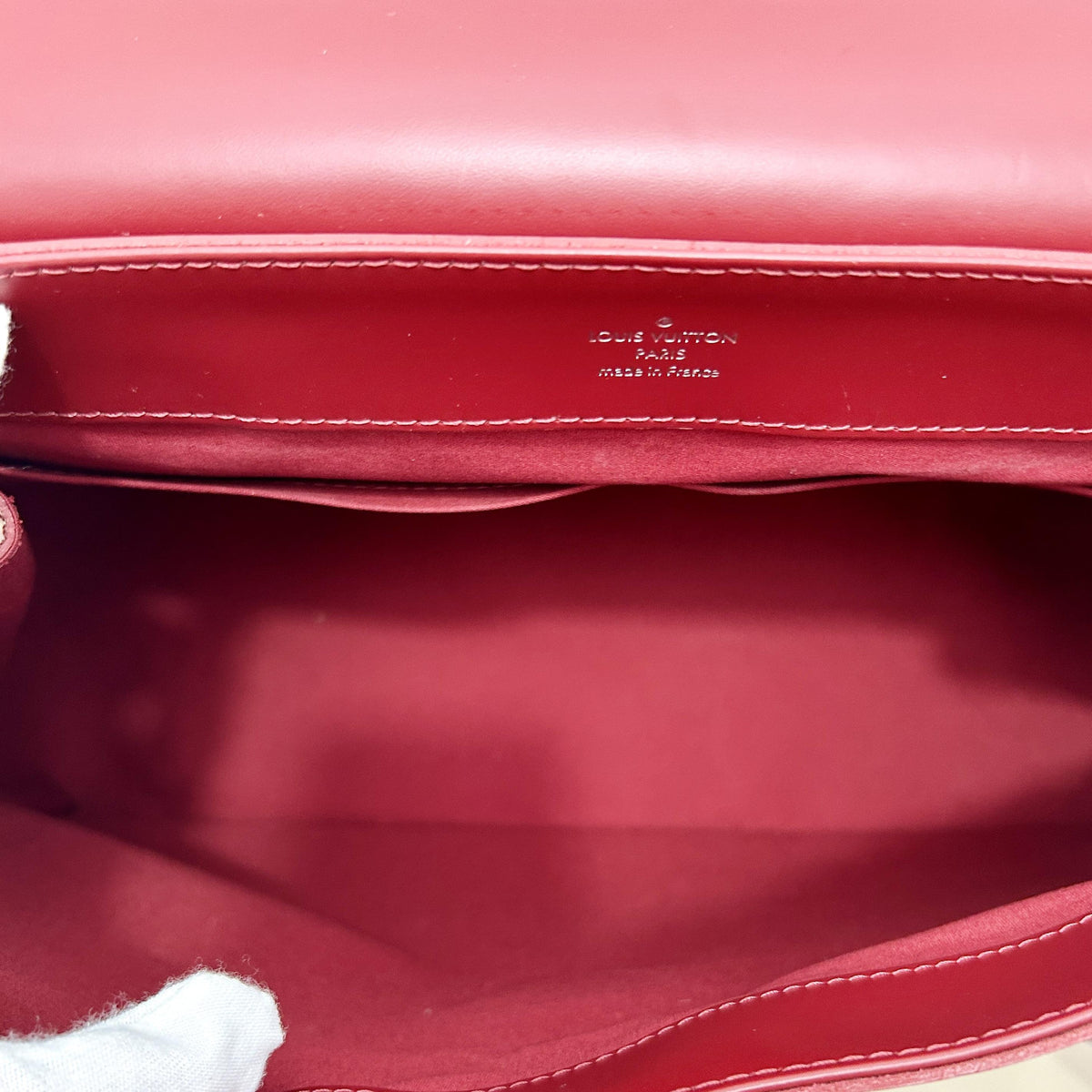 Pre-Owned Louis Vuitton Burgundy Epi Leather Flap Handbag
