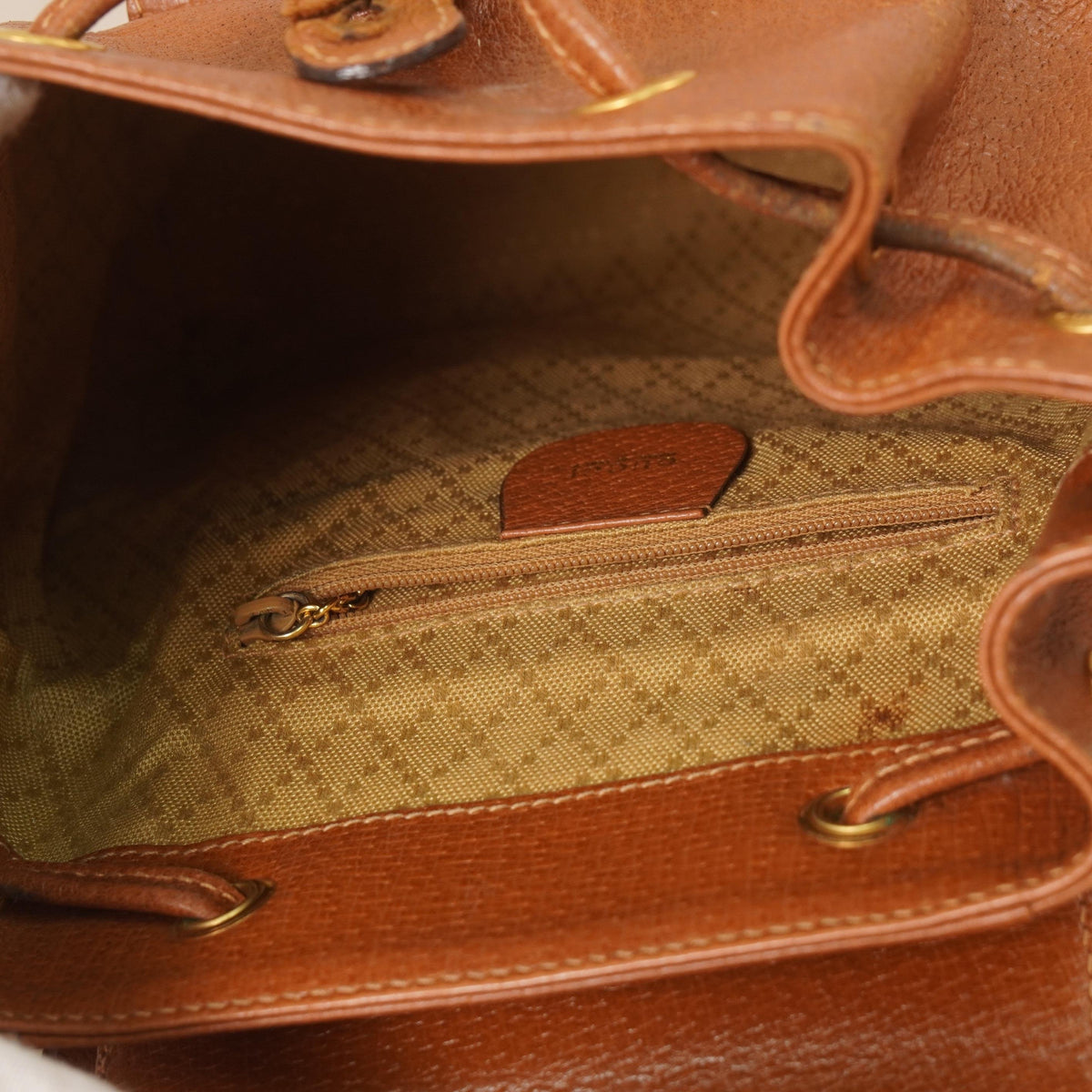 Gucci Backpack D8031112 A124