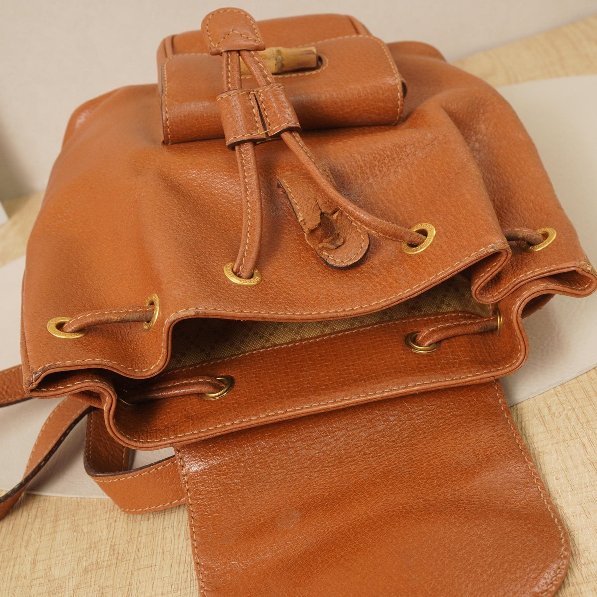 Gucci Backpack D8031112 A124