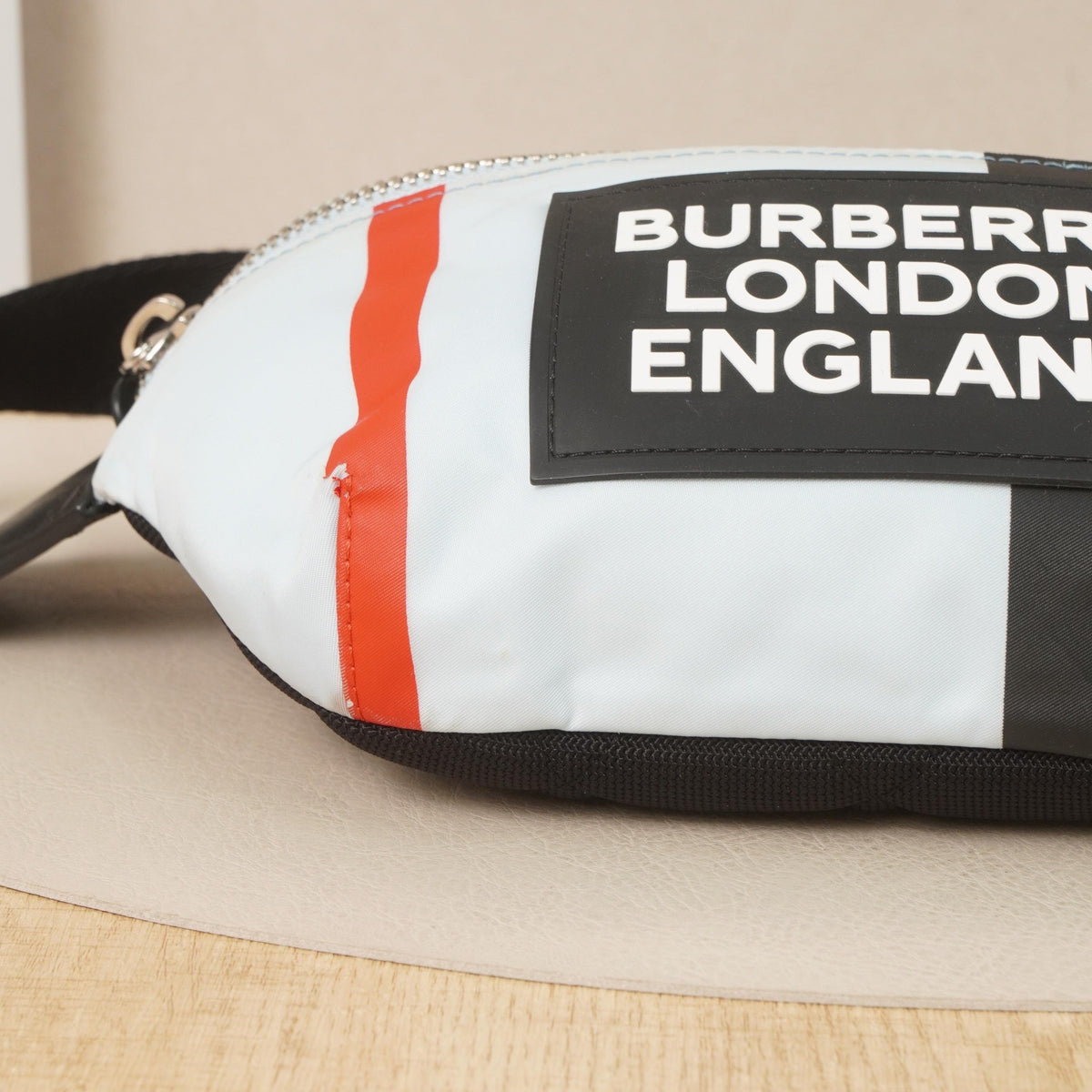 Pre-owned BURBERRY Nylon Crossbody Bags Striped Crossbody Bag DS049653 A124