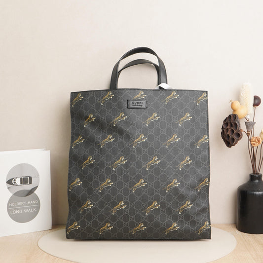 Gucci Tiger Print Tote Bag DS052507 Vluxury
