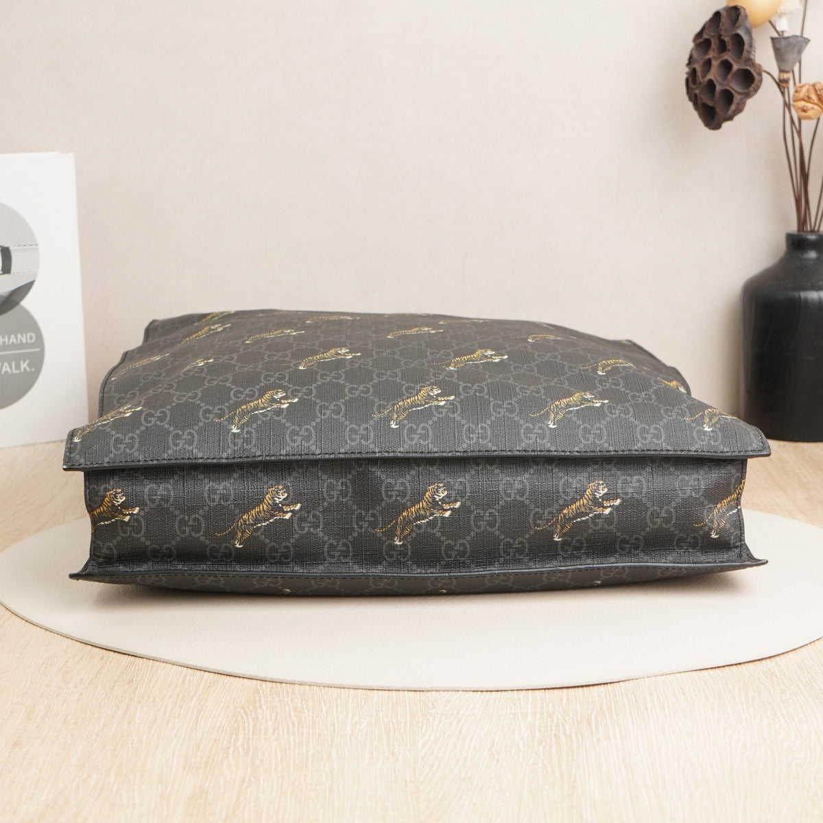 Gucci Tiger Print Tote Bag DS052507 Vluxury