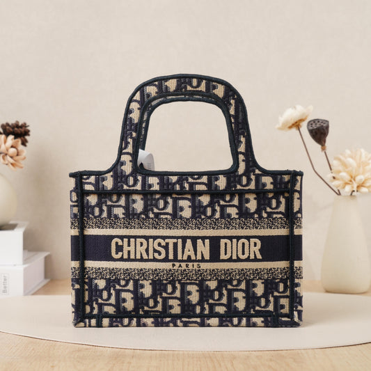 Pre-owned Dior Canvas Tote Bags Book Tote Mini Oblique