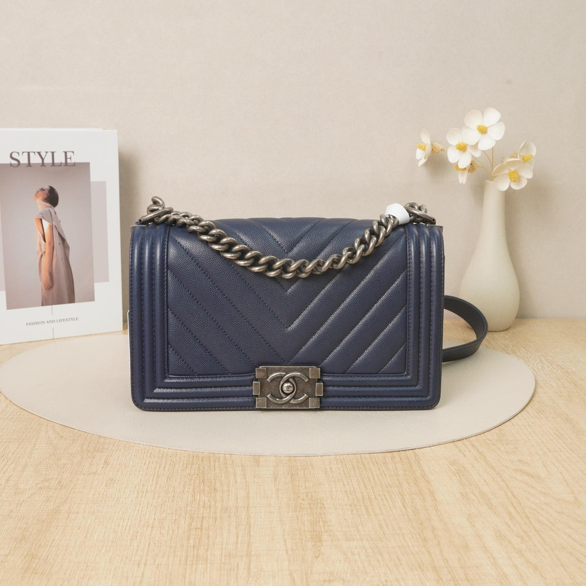 Le Boy Medium Chevron Flap