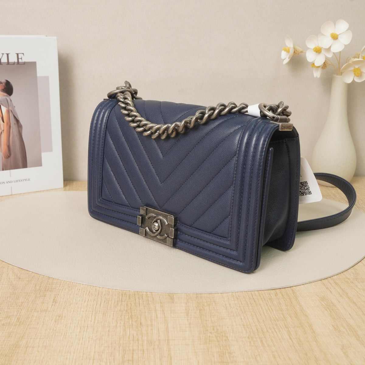Le Boy Medium Chevron Flap