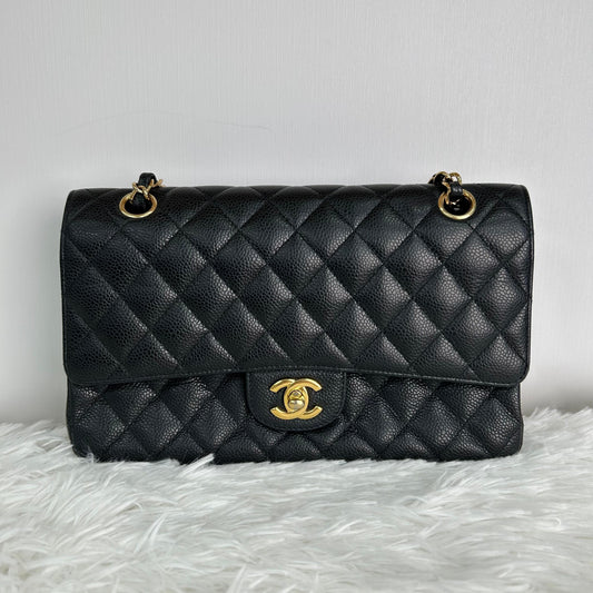 Pre-owned CHANEL Leather Shoulder Bags Classic Flap Medium Caviar Bag