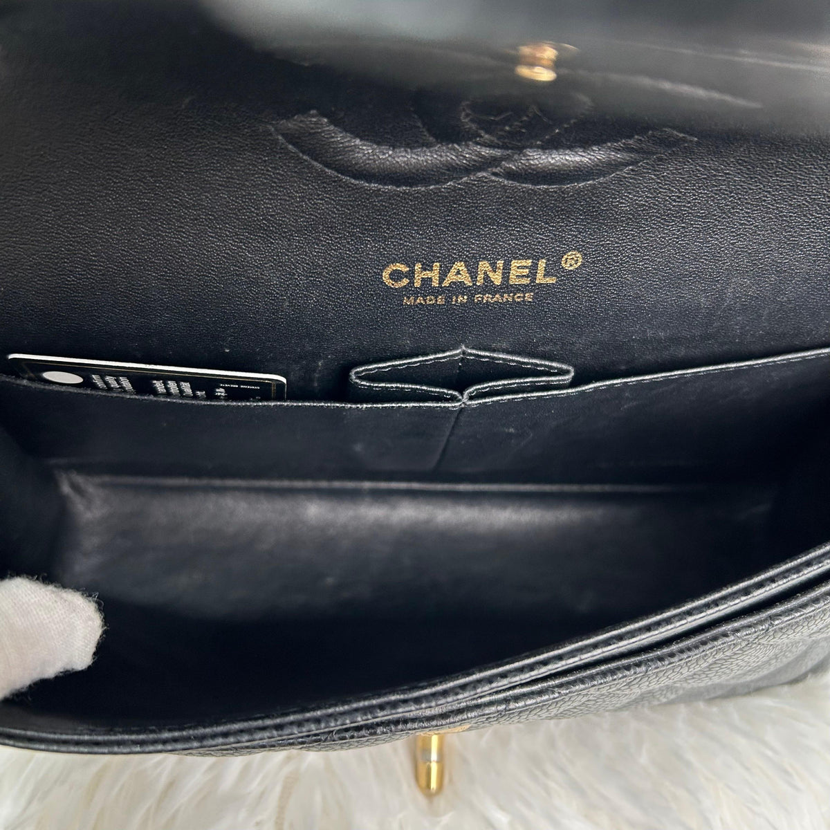 Pre-owned CHANEL Leather Shoulder Bags Classic Flap Medium Caviar Bag