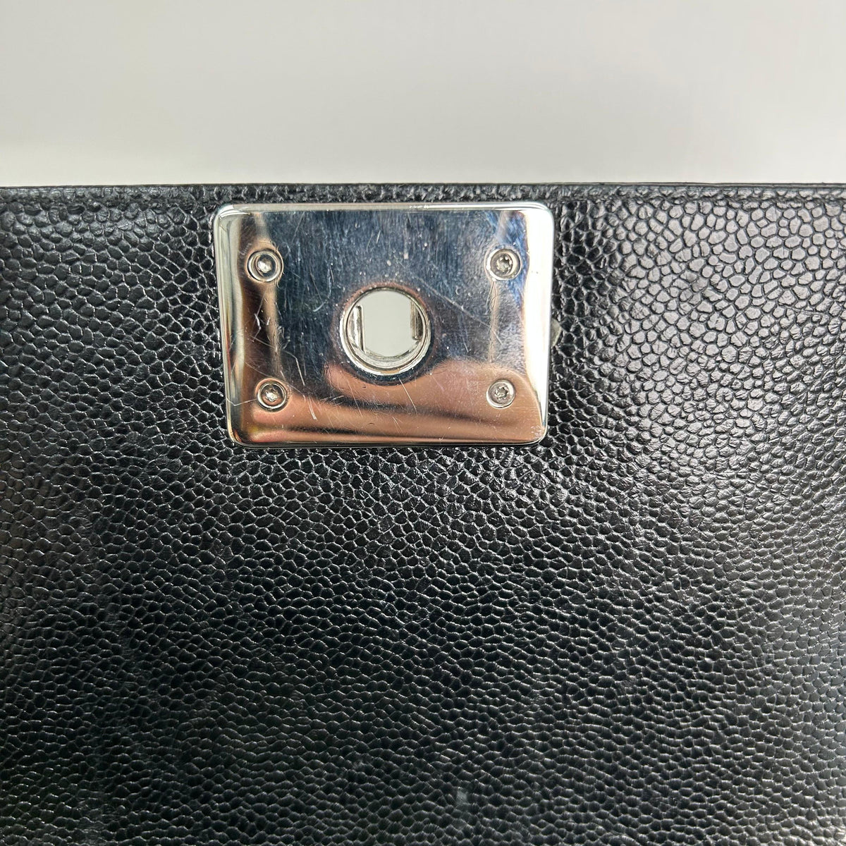 Pre-owned CHANEL Leather Shoulder Bags