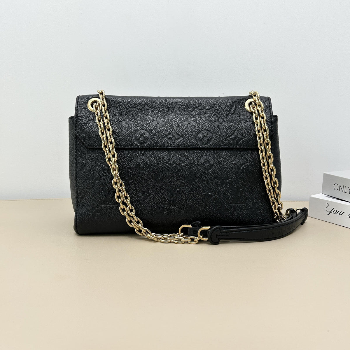 Pre-owned Louis Vuitton Calfskin Shoulder Bags Vavin Medium Black Monogram Empreinte Chain Shoulder Bag