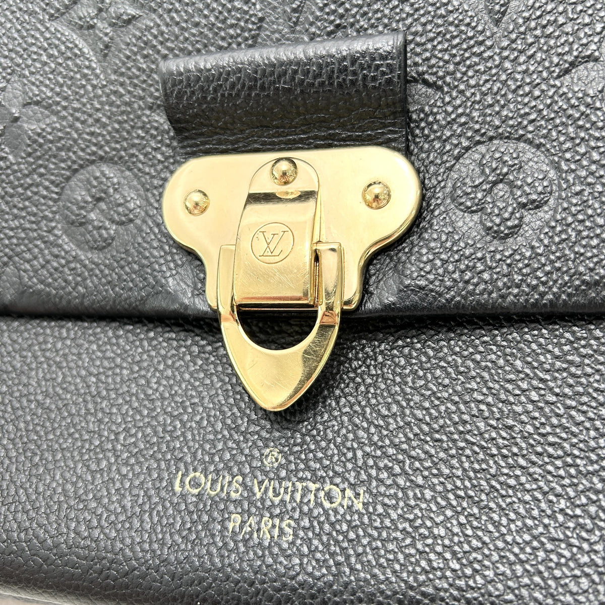 Pre-owned Louis Vuitton Calfskin Shoulder Bags Vavin Medium Black Monogram Empreinte Chain Shoulder Bag