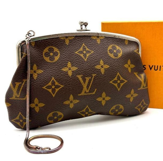 Pre-owned Louis Vuitton Coated Canvas Clutches & Wristlets Vintage Monogram Kiss lock Coin Pouch Accessory Bag