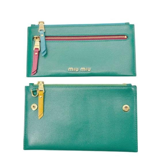 Pre-owned miu miu Calfskin Crossbody Bags Green Grain Leather Colorful Zip Detail Crossbody Pouch
