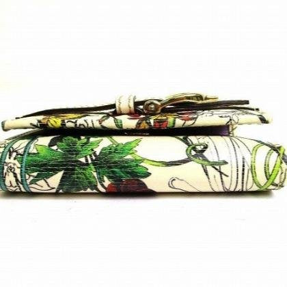Pre-owned GUCCI Calfskin Small Leather Goods Flora Butterfly Print Horsebit Buckle Strap Short Key Case